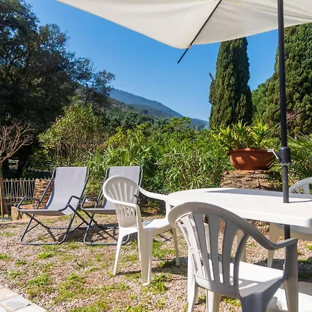 Il Golfo E La - A Due Passi Da Procchio *